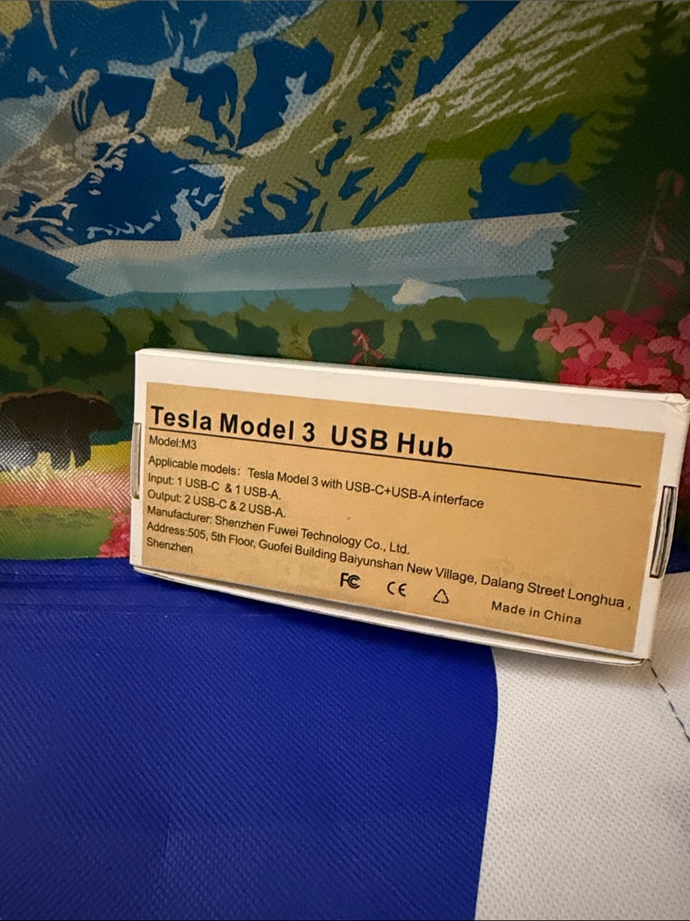 Tesla Model 3 USB Hub - White and Brown Packaging